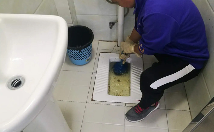 向阳街道疏通蹲坑