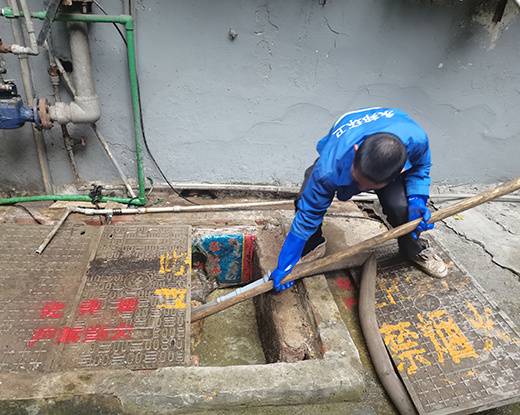 向阳街道清掏化粪池